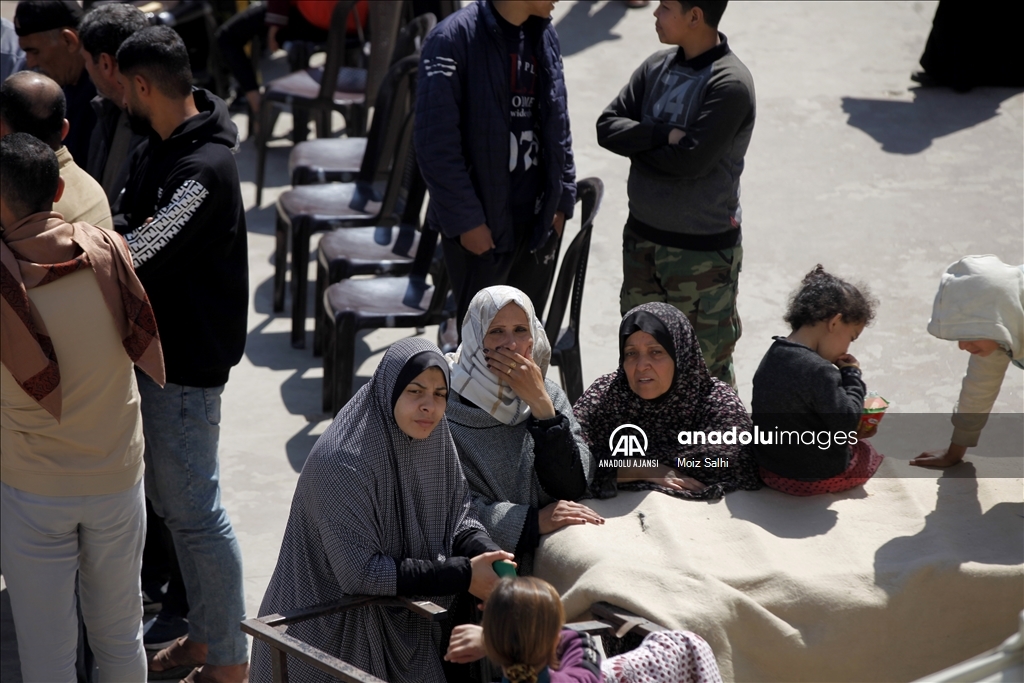 İsrail'in saldırısında hayatını kaybeden 3 Filistinli kardeşin cenaze töreni