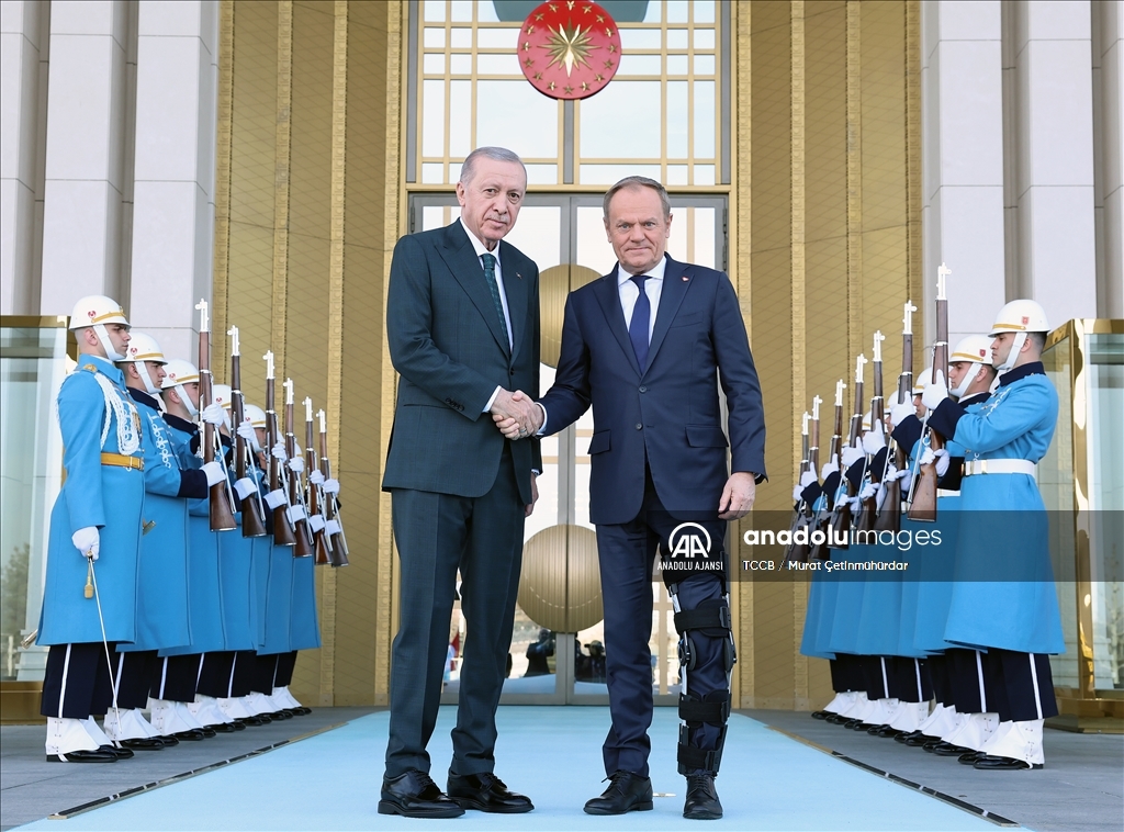 Cumhurbaşkanı Erdoğan, Polonya Başbakanı Tusk'ı resmi törenle karşıladı
