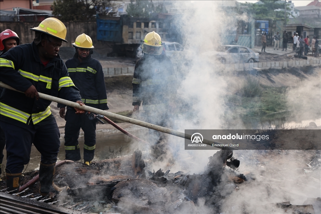 Nijerya'da gaz yüklü tankerin patlaması sonucu 2 kişi öldü