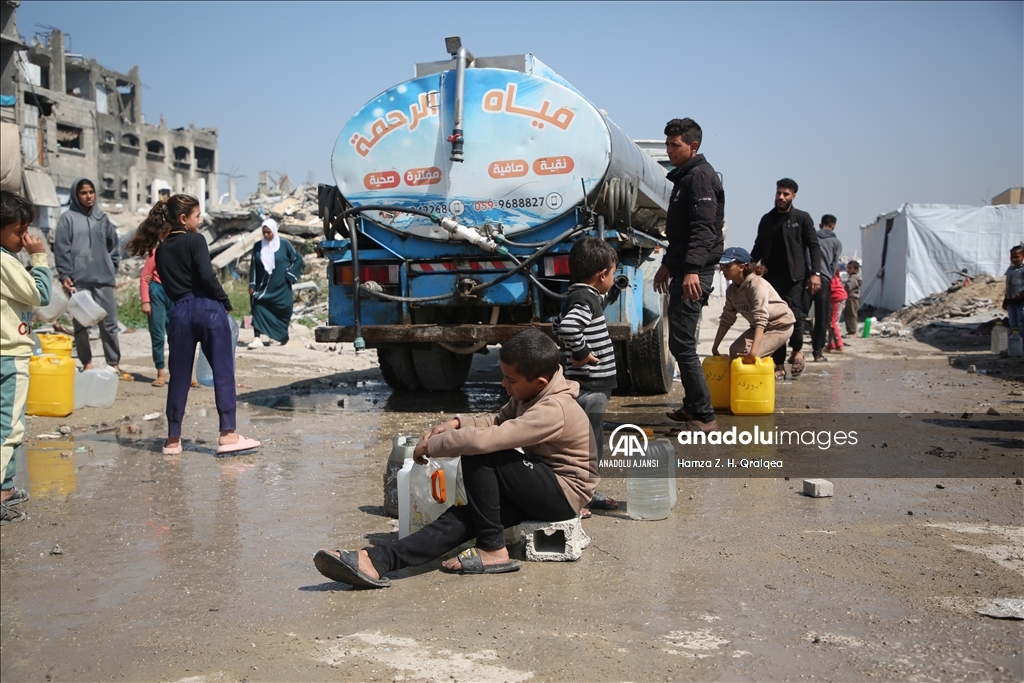 Gazze'deki su krizi devam ediyor