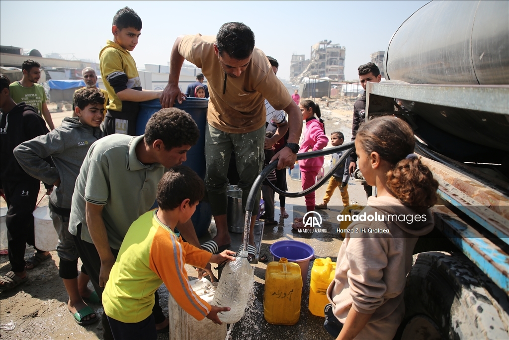 Gazze'deki su krizi devam ediyor