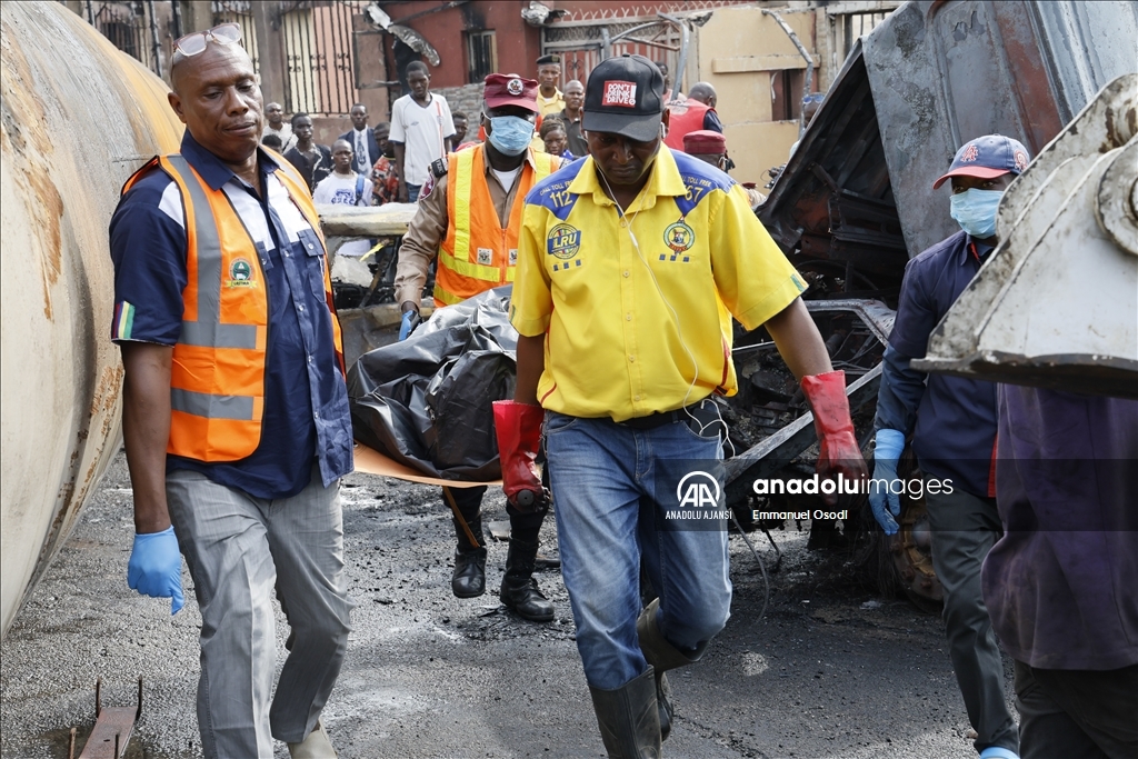 Nijerya'da gaz yüklü tankerin patlaması sonucu 2 kişi öldü