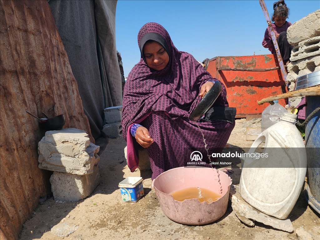 Gazze'de yerinden edilen Filistinlilerin zorlu yaşam mücadelesi