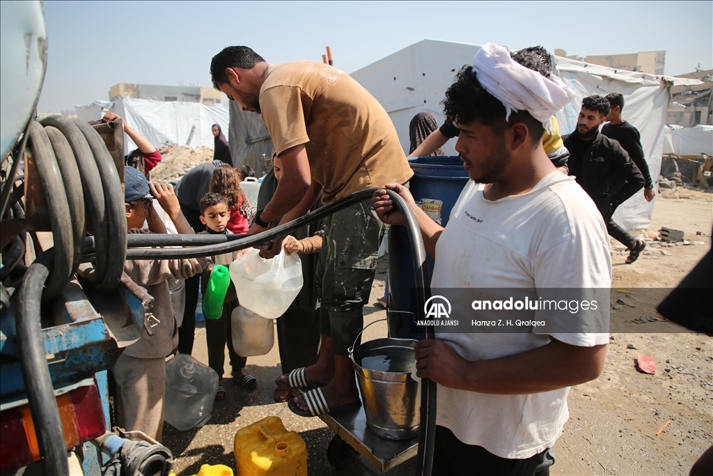 Gazze'deki su krizi devam ediyor