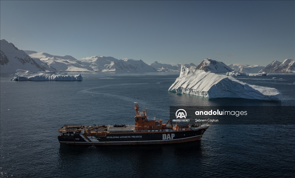 9th National Antarctic Science Expedition team returns to Turkiye