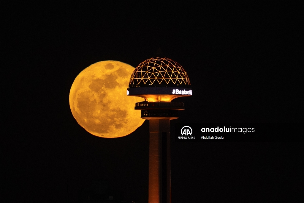 Ankara’da dolunay