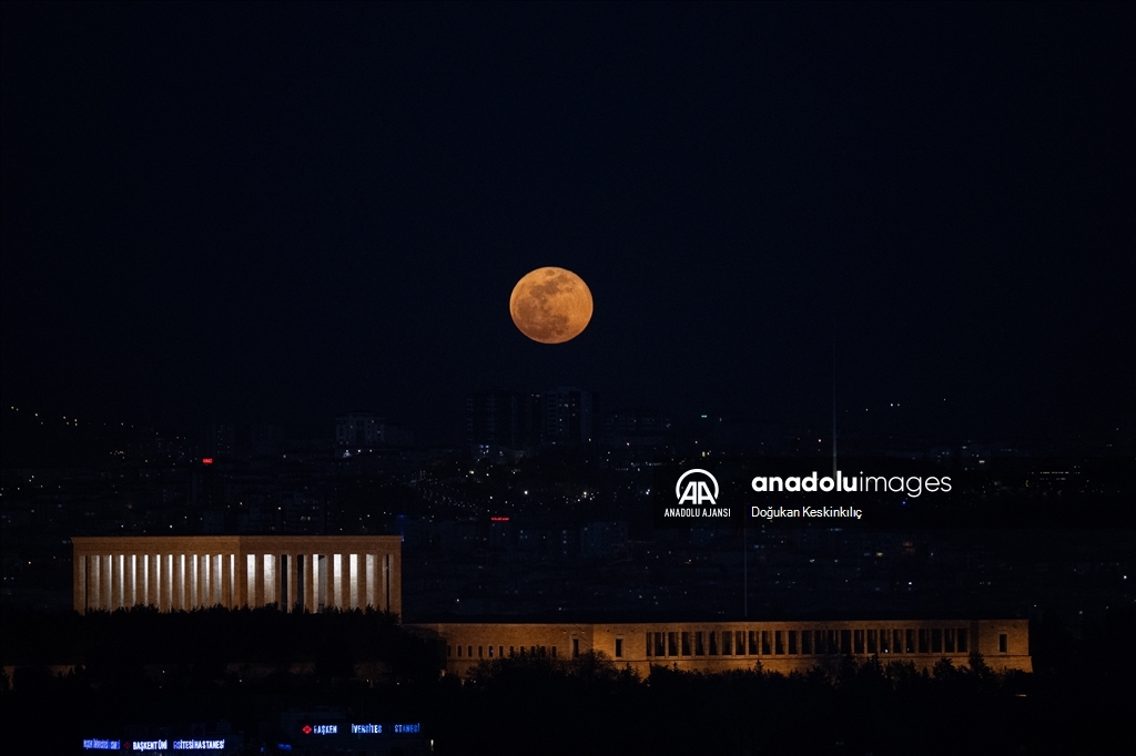 Ankara’da dolunay