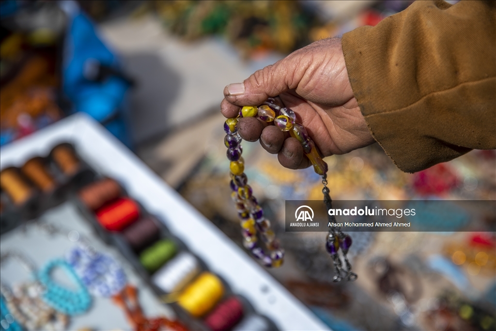 Erbil'de ramazan ayının gelişiyle tespih satışlarında artış yaşanıyor