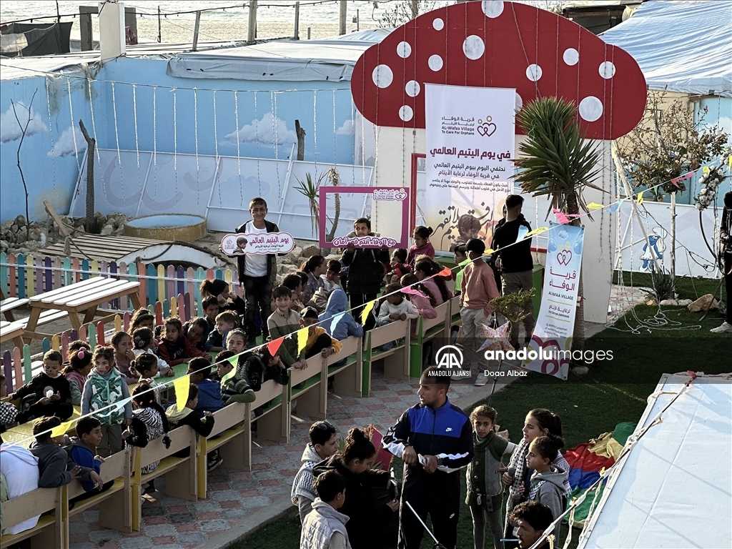 Han Yunus'ta "Dünya Yetimler Günü" dolayısıyla iftar programı düzenlendi