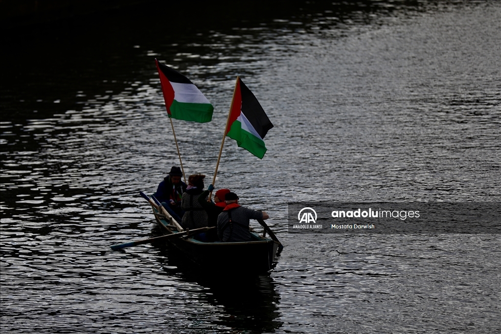 İrlanda'da "Filistin için Siyah Yoncalar" gösterisi düzenlendi