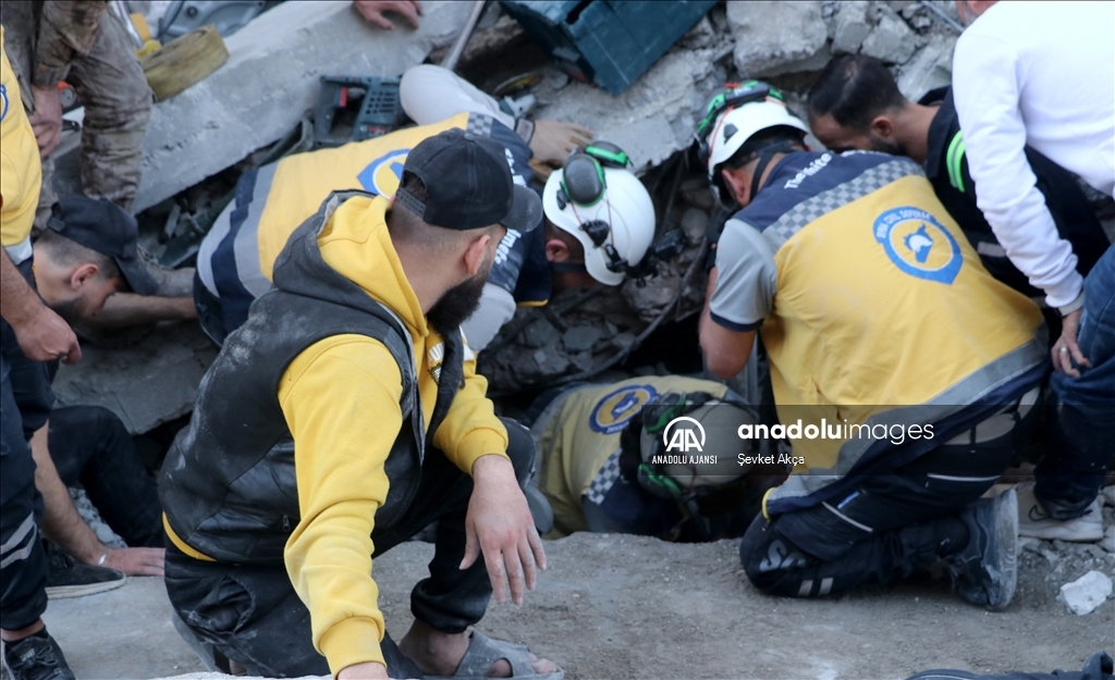 Suriye'nin Lazkiye ilinde meydana gelen patlamada 3 kişi öldü, 12 kişi yaralandı