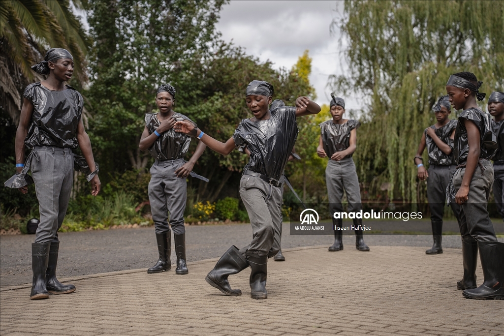 Güney Afrika'da "My Body My Space" sanat festivali düzenlendi