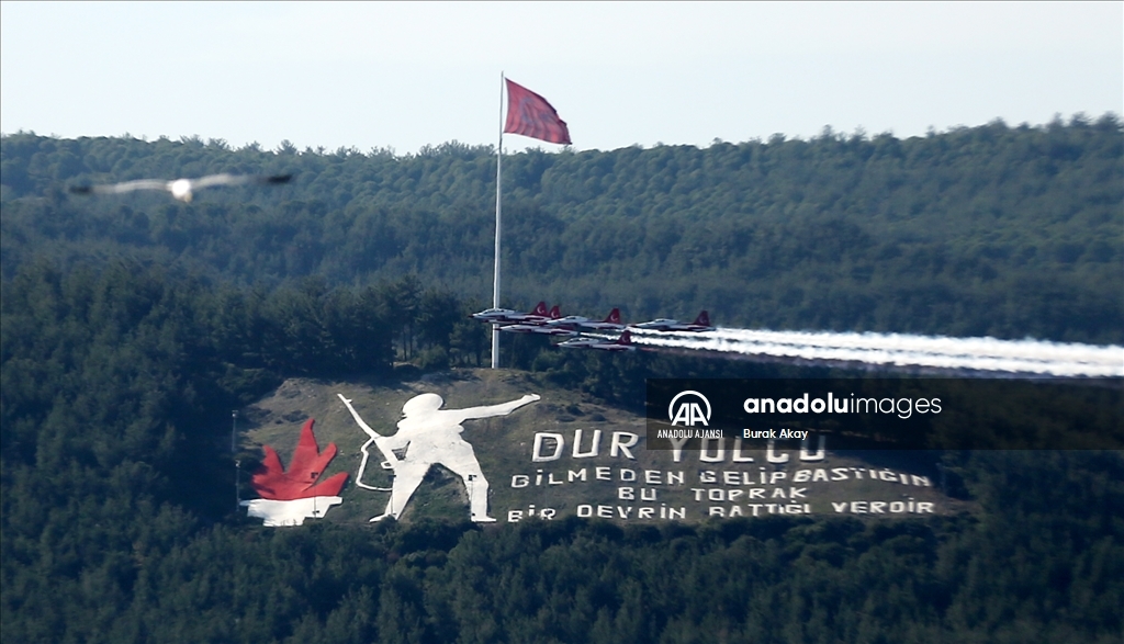 Türk Yıldızları, Çanakkale'de selamlama uçuşu yaptı