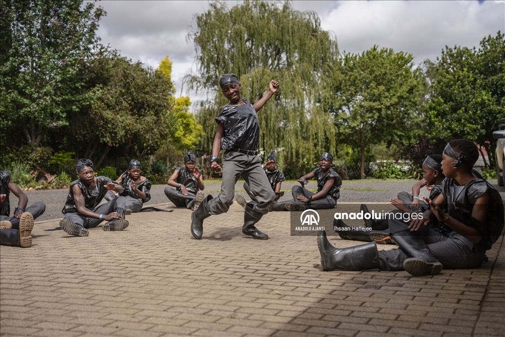 Güney Afrika'da "My Body My Space" sanat festivali düzenlendi