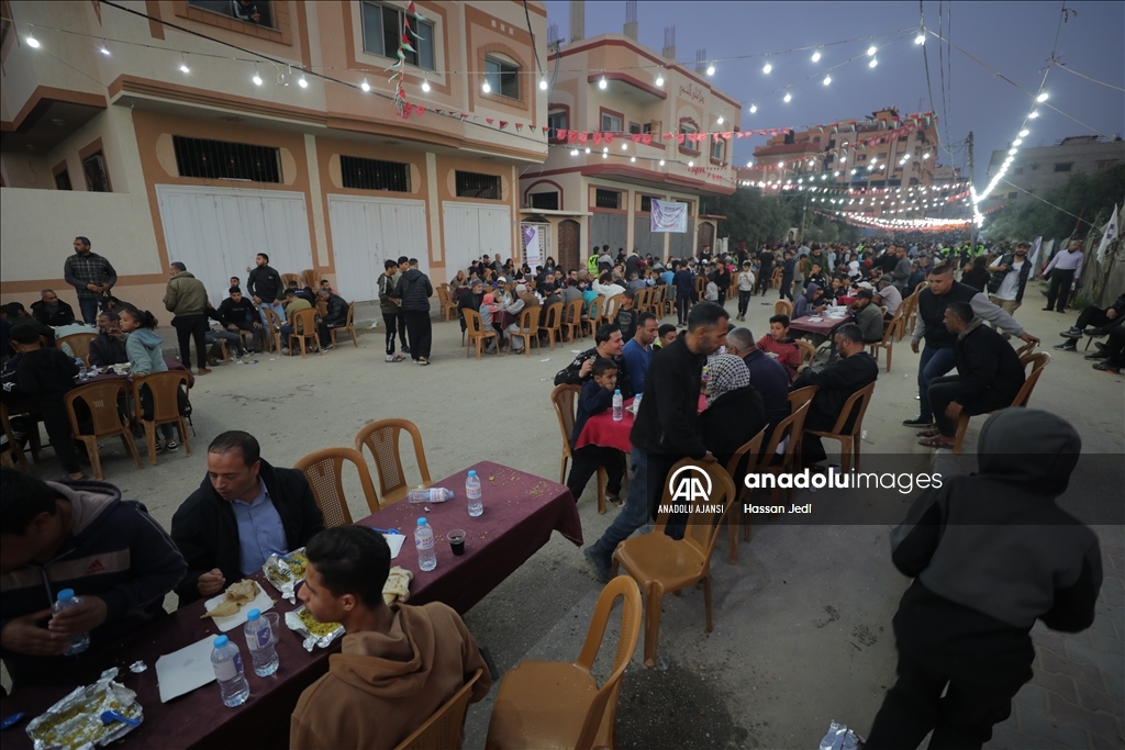 Gazze'de toplu iftar