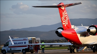  Türkiye'nin, Kuzey Makedonya'daki yangında yaralananları nakledeceği ilk ambulans uçak Üsküp'te