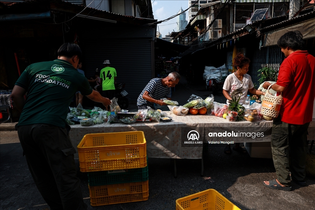 Bangkok’ta gıda kurtarma ve dağıtım hareketi