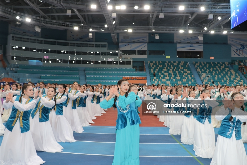 Kazakistan’da “Milli Kıyafet Günü” kutlandı