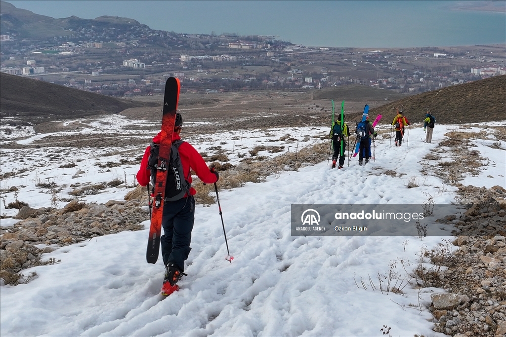 Climbers stranded on Artos mountain rescued