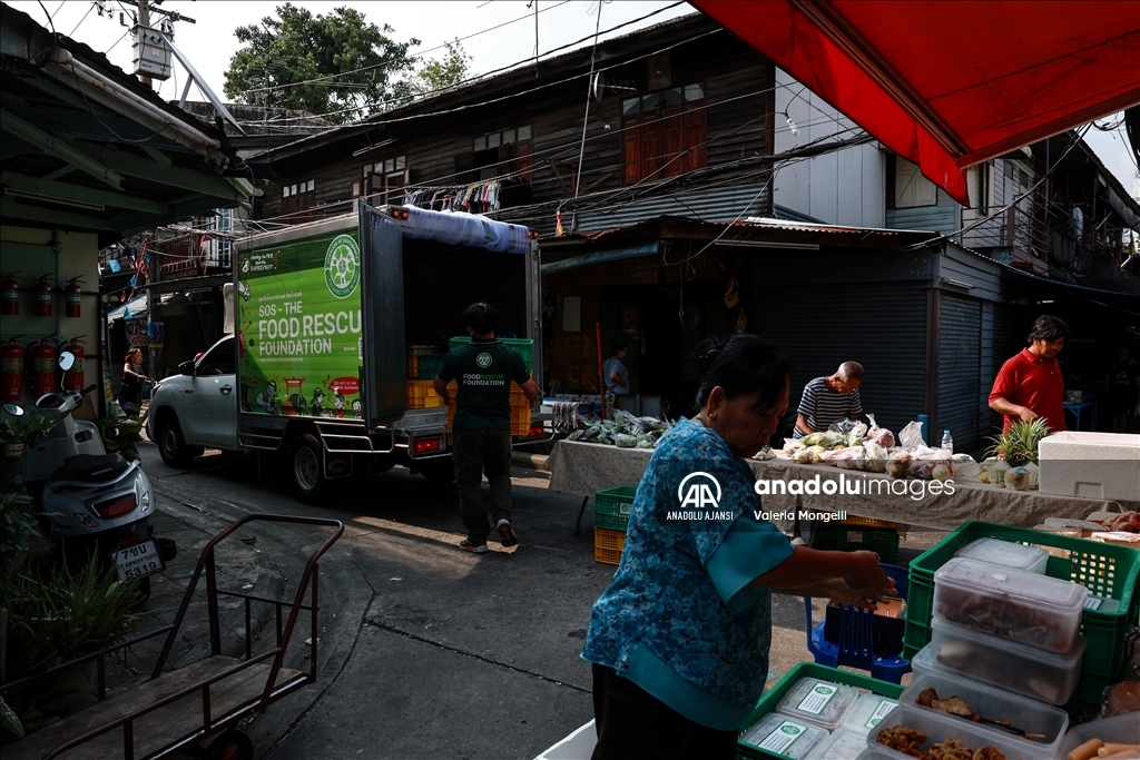 Bangkok’ta gıda kurtarma ve dağıtım hareketi