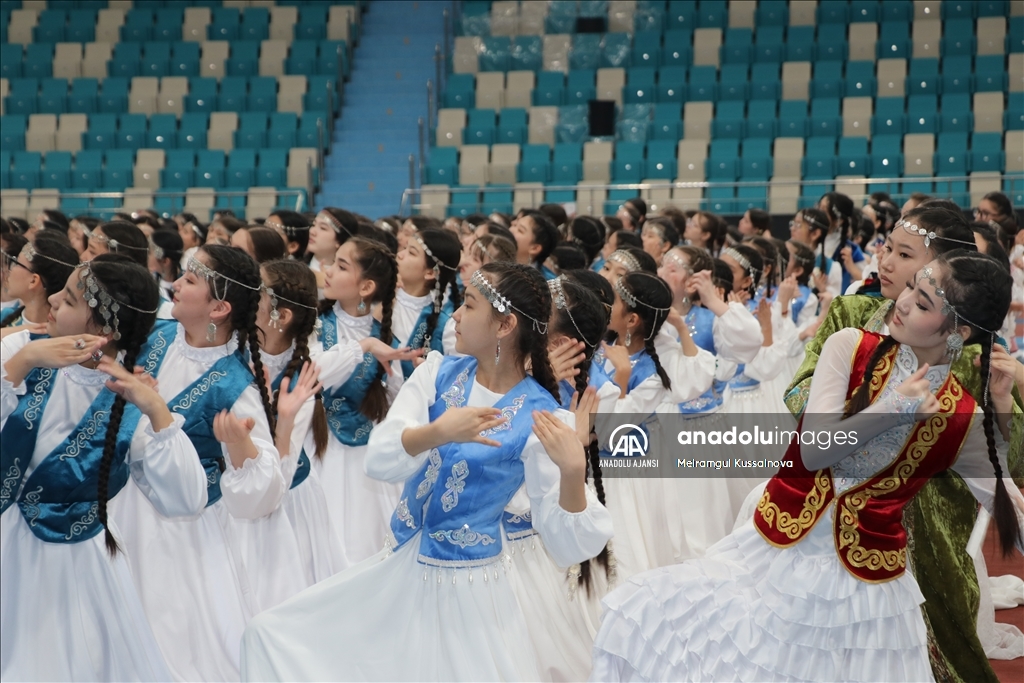 Kazakistan’da “Milli Kıyafet Günü” kutlandı