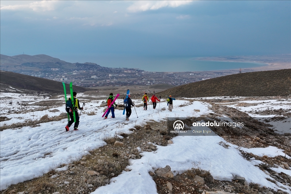 Climbers stranded on Artos mountain rescued