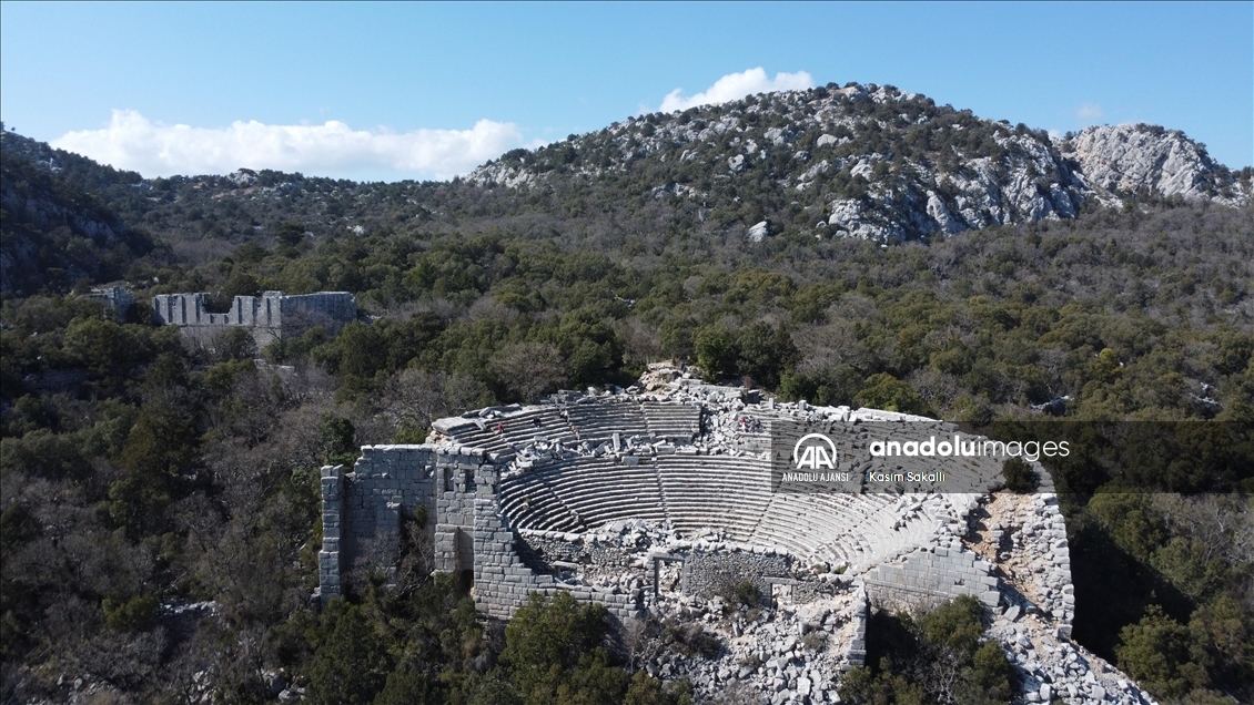 Tarih ve doğa tutkunlarının uğrak noktası Termessos, baharın gelişiyle hareketlendi