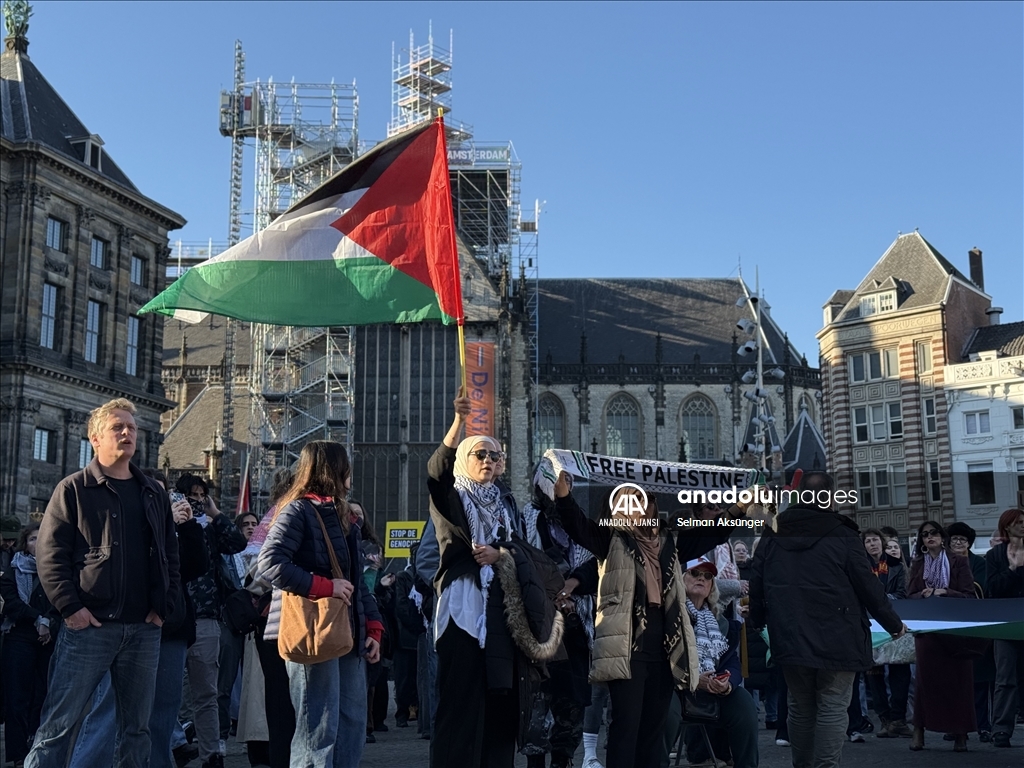 İsrail'in Gazze'de ateşkesi bozması, Amsterdam'da protesto edildi