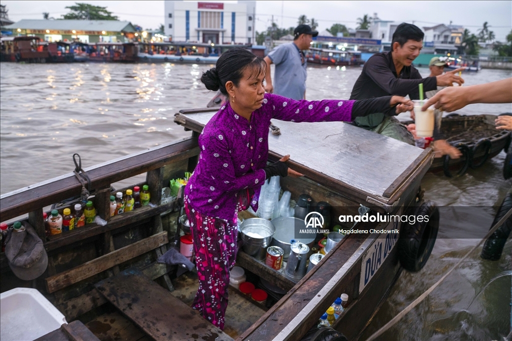 Vietnam'ın yüzen pazarları