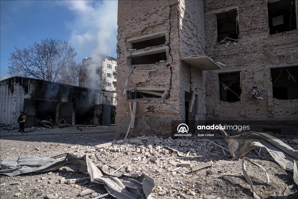 Rusya, Ukrayna'nın Kramatorsk kentine bombalı saldırıda bulundu