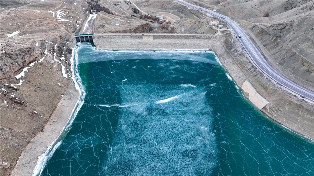 Rainfall increased the occupancy rate of Zernek Dam in Turkiye's Van