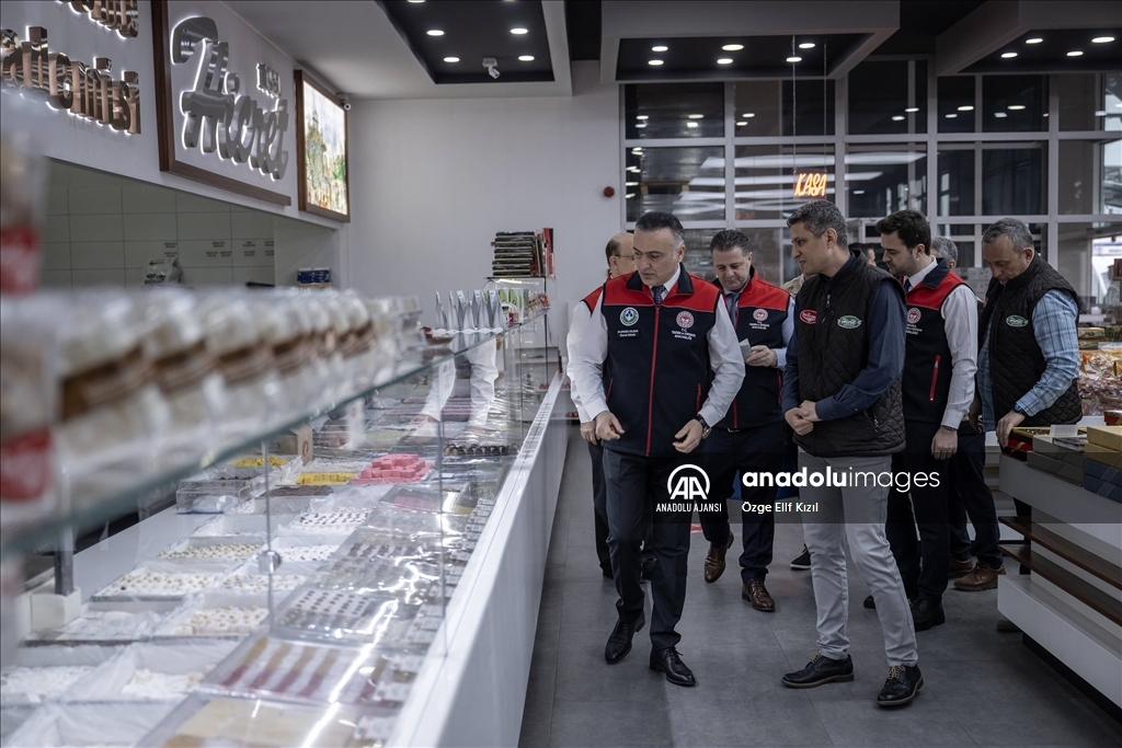 Tarım ve Orman Bakanlığı ekipleri bayram öncesi tatlı ve şekerleme iş yerlerinde denetim gerçekleştirdi
