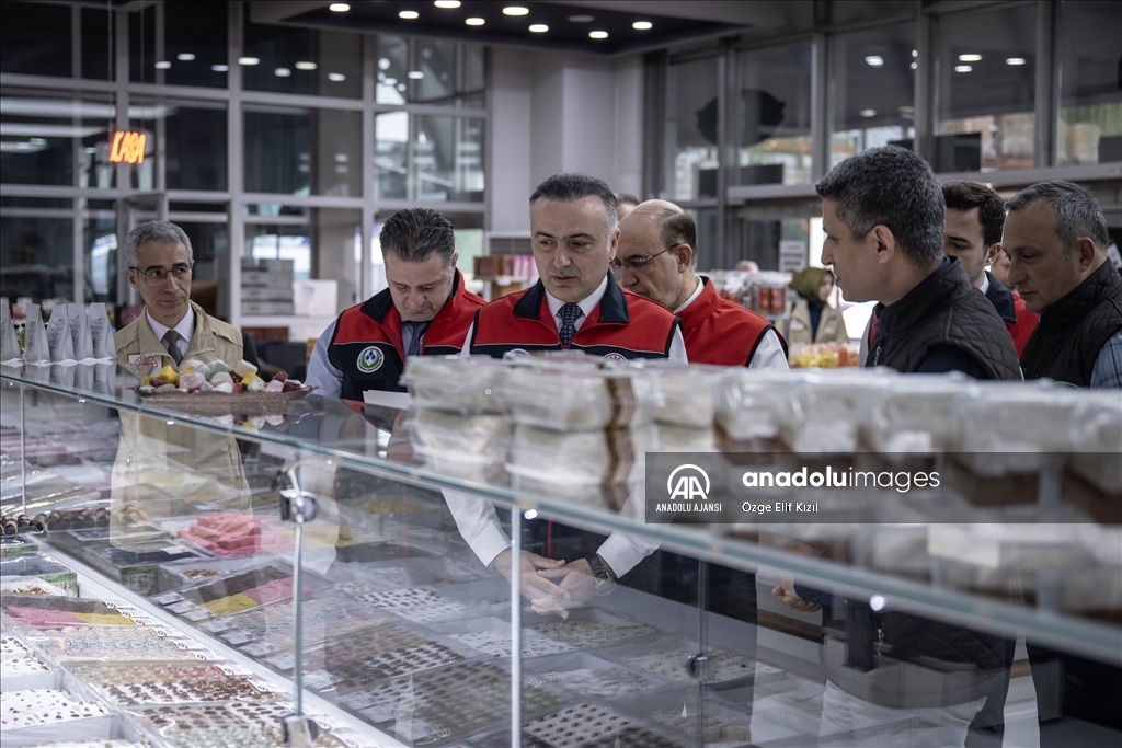 Tarım ve Orman Bakanlığı ekipleri bayram öncesi tatlı ve şekerleme iş yerlerinde denetim gerçekleştirdi