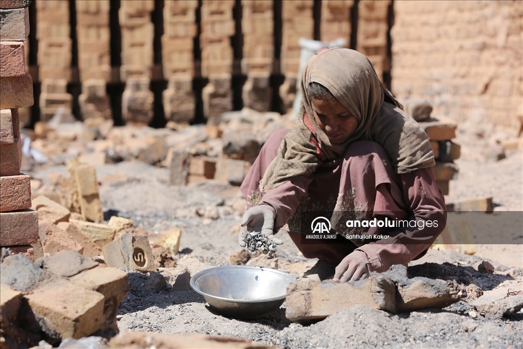 Nangarhar'ın tuğla ocaklarında çocuk işçiliği artıyor
