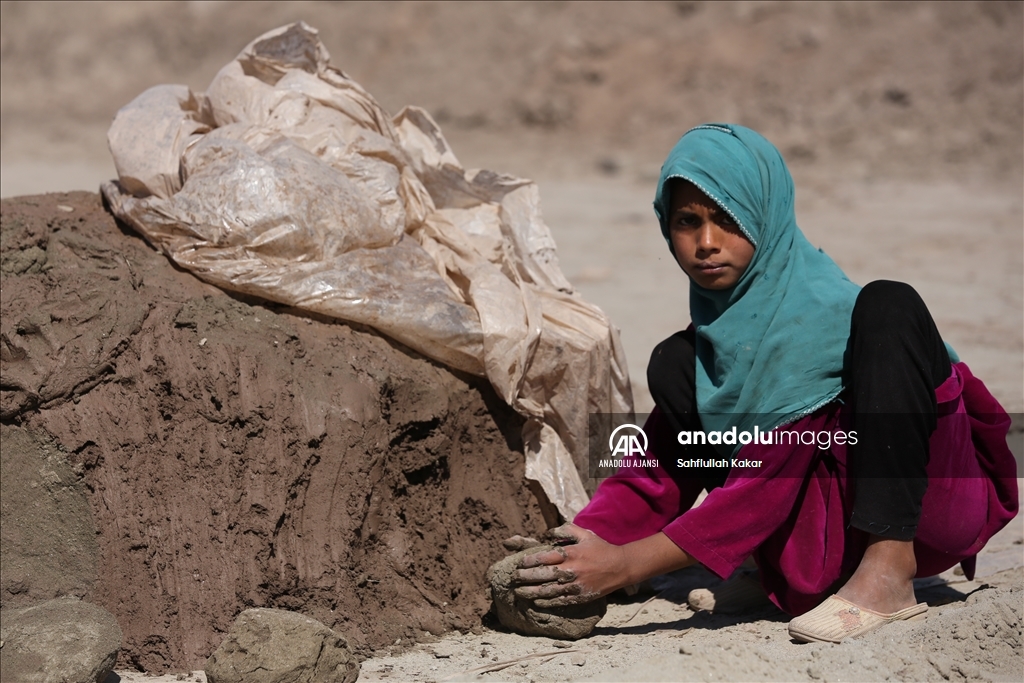 Nangarhar'ın tuğla ocaklarında çocuk işçiliği artıyor