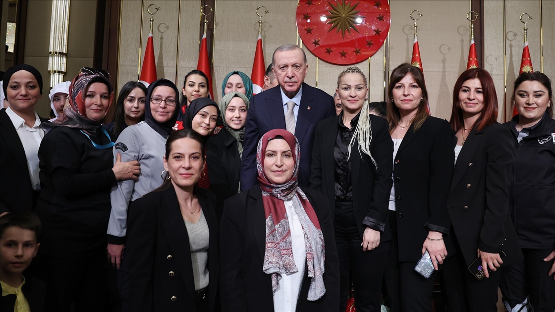 Cumhurbaşkanı Recep Tayyip Erdoğan, Emekçiler ile İftar Programı'na katıldı.