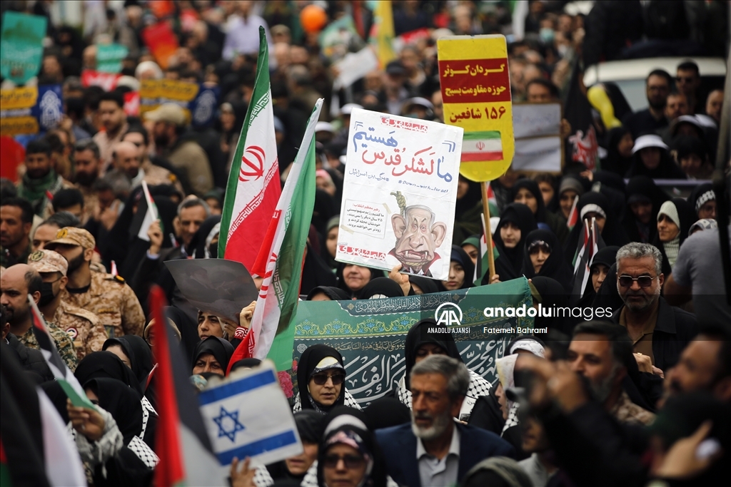 İran'da 'Dünya Kudüs Günü' yürüyüşü