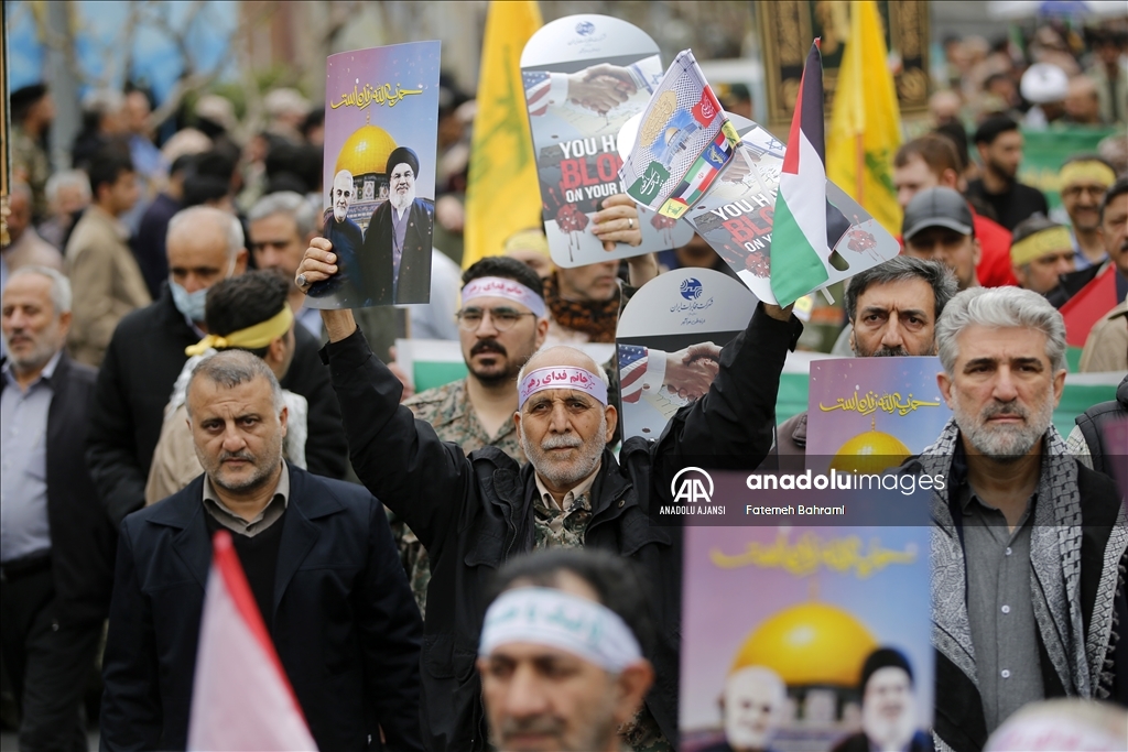 İran'da 'Dünya Kudüs Günü' yürüyüşü