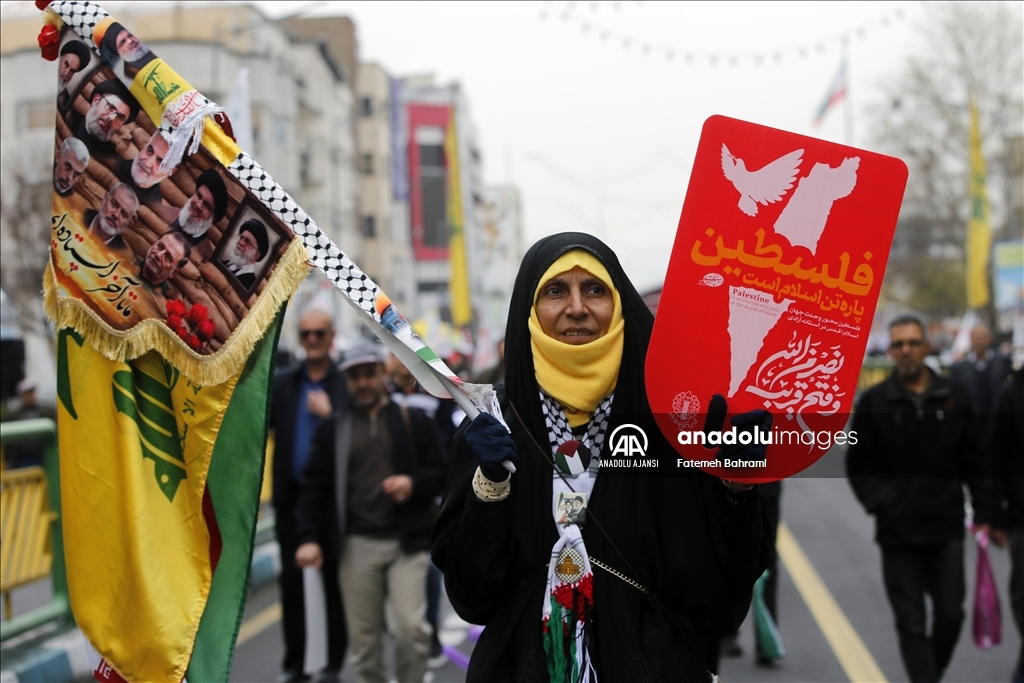 İran'da 'Dünya Kudüs Günü' yürüyüşü