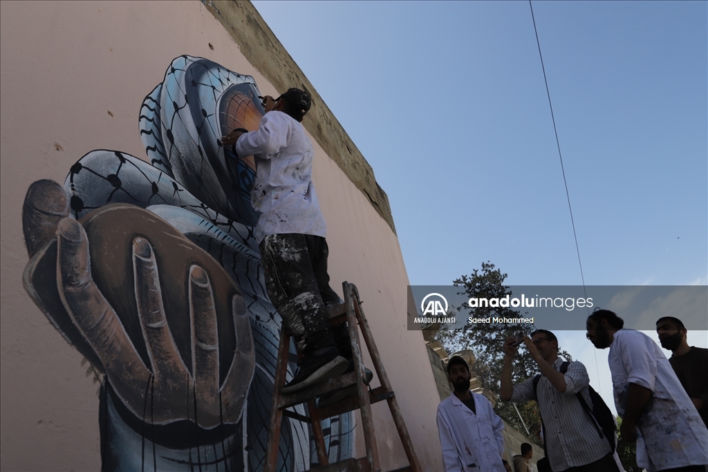 Gazze’de Filistin direnişi duvarlara yansıdı