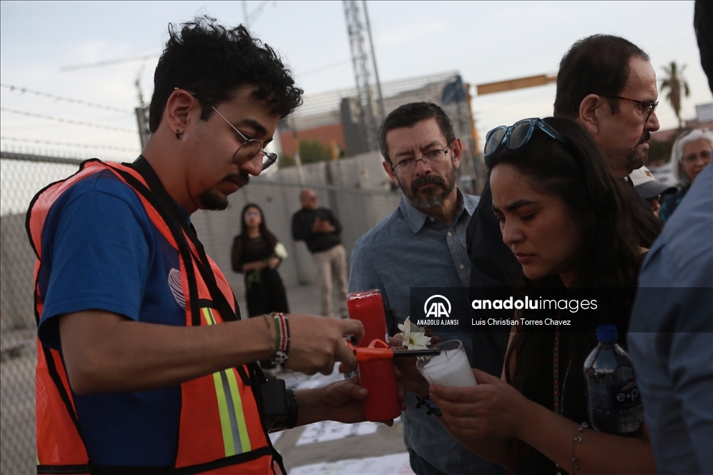 Ciudad Juarez göçmen istasyonu yangınında hayatını kaybedenler için Lergo'da anma töreni düzenlendi
