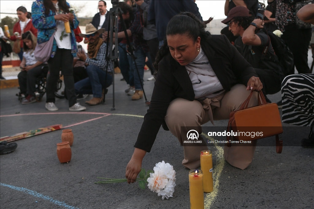 Ciudad Juarez göçmen istasyonu yangınında hayatını kaybedenler için Lergo'da anma töreni düzenlendi