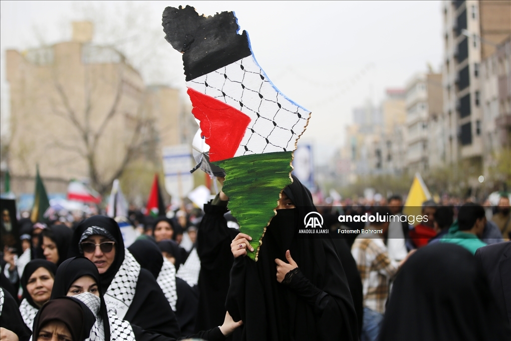 İran'da 'Dünya Kudüs Günü' yürüyüşü