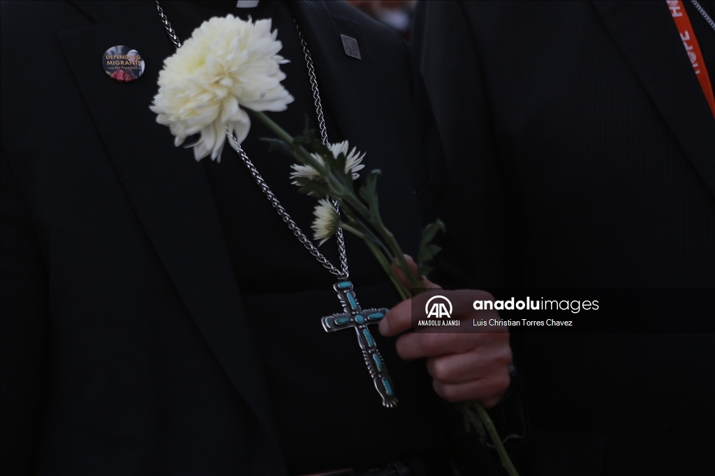 Ciudad Juarez göçmen istasyonu yangınında hayatını kaybedenler için Lergo'da anma töreni düzenlendi