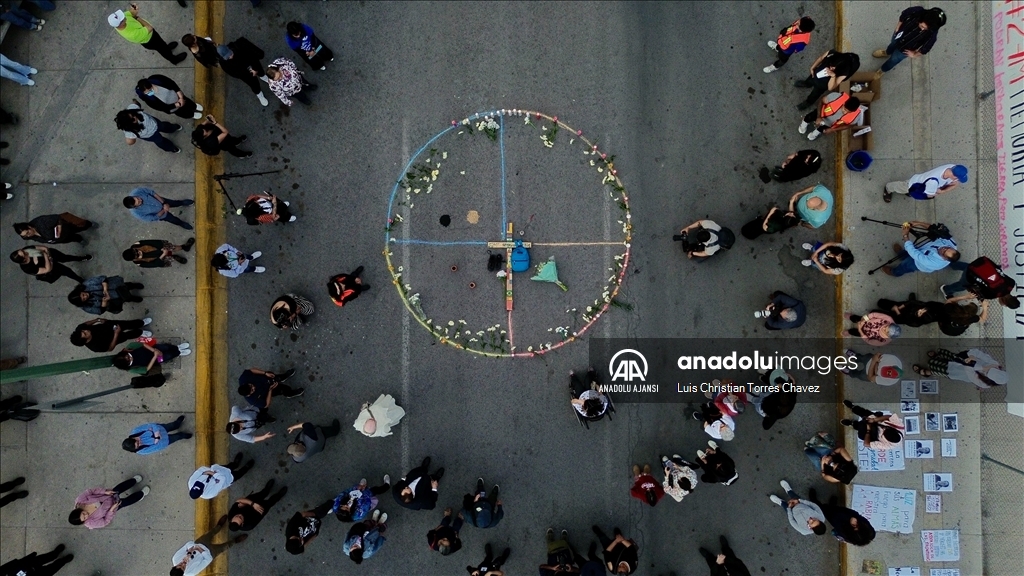 Ciudad Juarez göçmen istasyonu yangınında hayatını kaybedenler için Lergo'da anma töreni düzenlendi