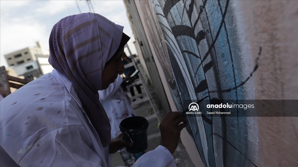 Gazze’de Filistin direnişi duvarlara yansıdı