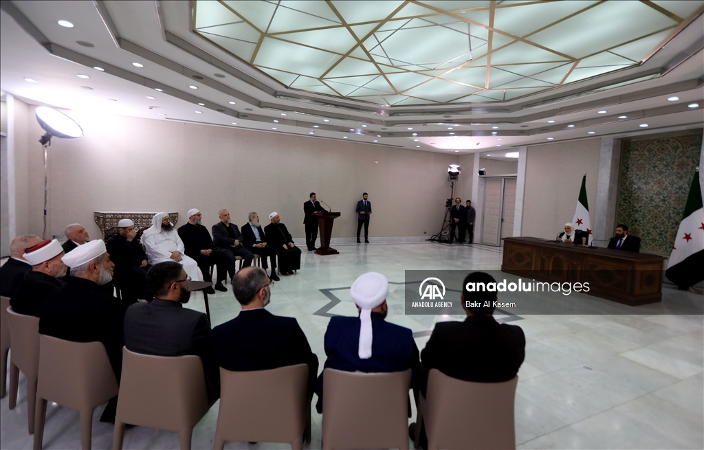الشرع يعلن تعيين أسامة الرفاعي مفتيا جديدا لسوريا