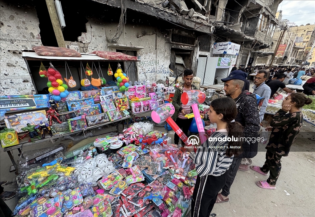 Gazze'de bayram alışverişi yoğunluğu