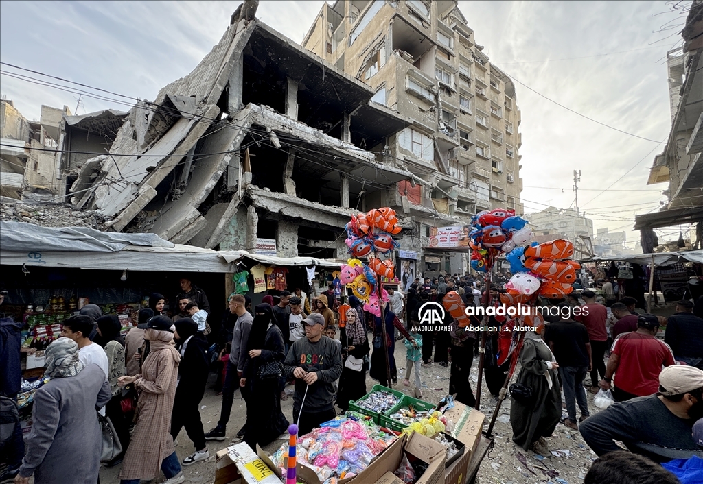 Gazze'de bayram alışverişi yoğunluğu