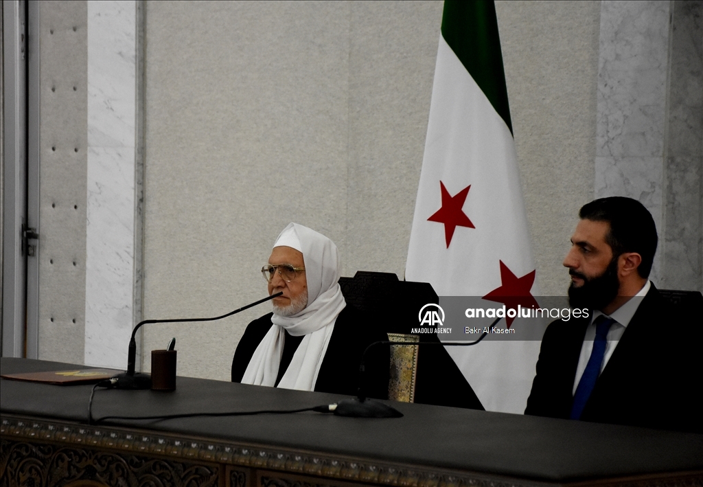 الشرع يعلن تعيين أسامة الرفاعي مفتيا جديدا لسوريا